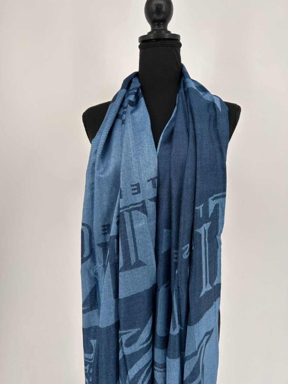Tennessee Titans Reversible Knit Scarf Fringe NFL Forever Collectibles Blue NWT